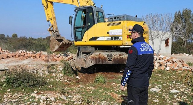 Didim Belediyesi Vatandaşların Can Güvenliğini Tehlikeye Atan Gecekondular İçin Harekete Geçti