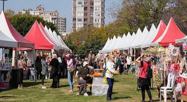 Karnaval Adana Sokaklarına ”Muhteşem” Döndü