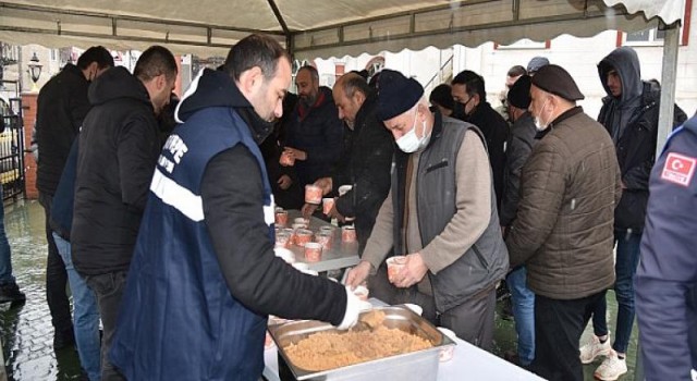 Kartepe’de Çanakkale Destanı Anısına Helva İkramı