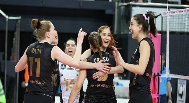 Lider VakıfBank, PTT’yi devirerek kazanma serisini sürdürdü