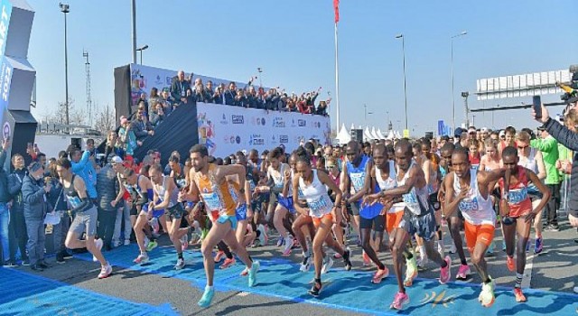 N Kolay 17. İstanbul Yarı Maratonu’nda start verildi