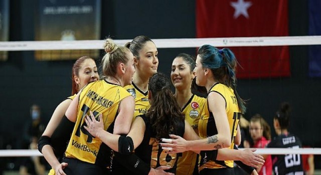 VakıfBank CEV Şampiyonlar Ligi’nde final için avantaj peşinde