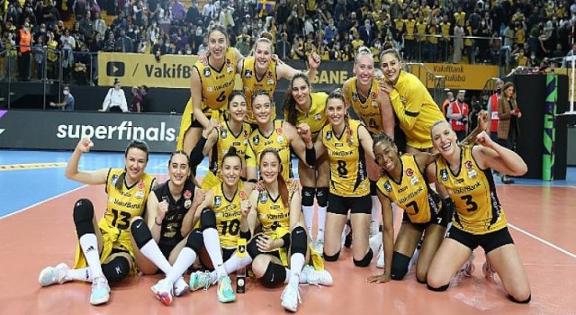 VakıfBank, CEV Şampiyonlar Ligi’nde final için avantajı aldı