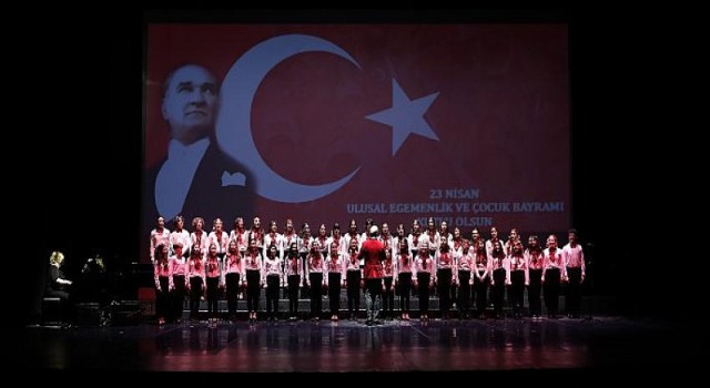 AKM Çocuk Sanat Festivali’nin İkinci Gününde Dans Ettiler, Şarkı Söylediler, Çok Eğlendiler