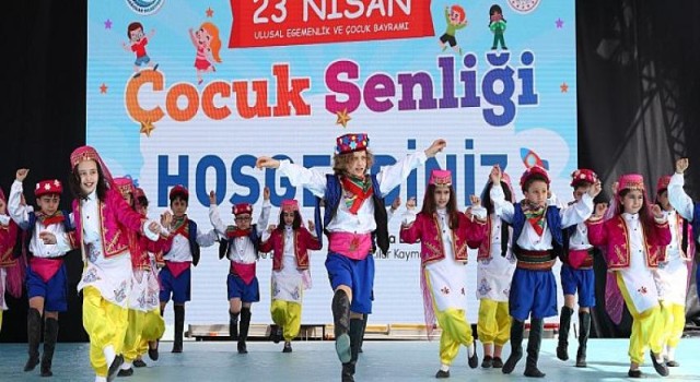 Bağcılar’da iki gün süren 23 Nisan Çocuk Şenliği düzenlendi