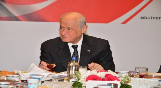 Bahçeli şehit aileleriyle iftarda buluştu