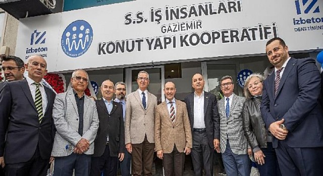 Başkan Soyer Gaziemir Aktepe ve Emrez kentsel dönüşüm alanı birinci etabının lansmanına katıldı