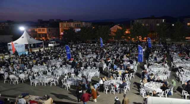 Bursa’da iftar sofrası İznik’te kuruldu