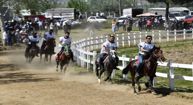 Bursa’da rahvan atları fethetti!