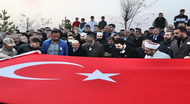 Bursa’da şehit olan memur Ağrı’da son yolculuğuna uğurlandı