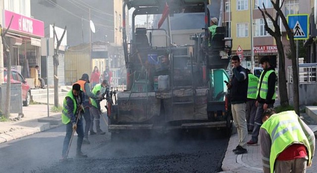 Darıca Battalgazi Caddesi sıcak asfaltla buluşturuldu