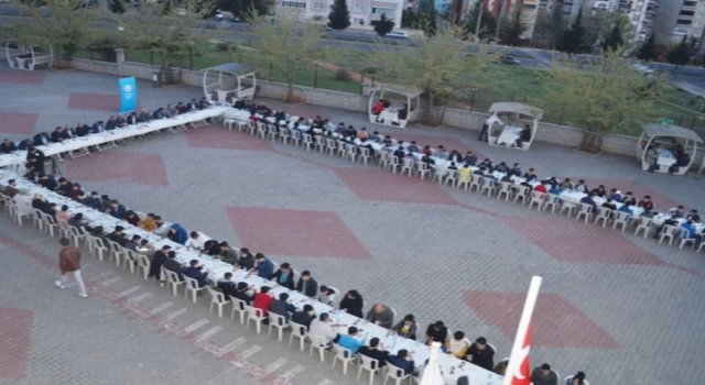 Dondurmanın Efendisi Kervancıoğlu: Gençlerimiz geleceğimizdir