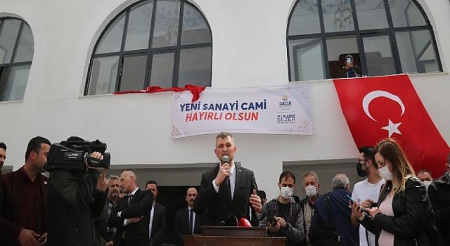 Gölcük Yeni Sanayi Camii Kılınan İlk Cuma Namazı İle İbadete Açıldı