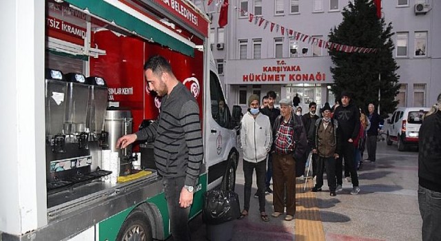 İftar verdi diş kirası olarak kahve dağıttı