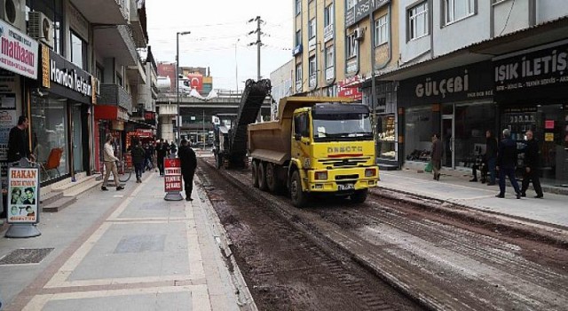 İSU, Körfez Ağadere Caddesinde Üstyapı Çalışmalarına Başladı