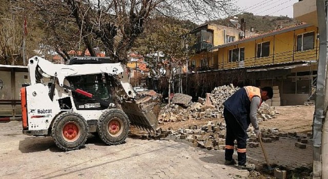 Kavacık Meydan Düzenleme çalışmaları başladı