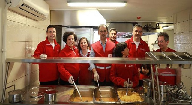 Kızılay ve Coca Cola Arasında Yardımda İş Birliği