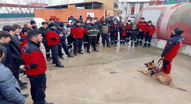 Kocaeli İtfaiyesi’nin yeni personeline MEB onaylı meslek eğitimi