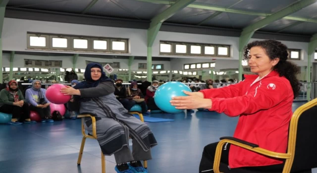 Kocaeli’nde parkinsonda erken tanı ve teşhisin önemi anlatıldı