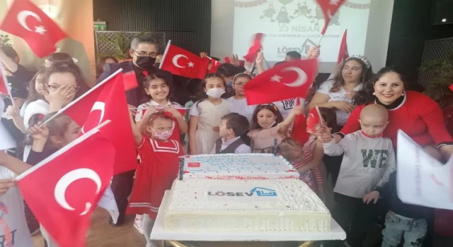 LÖSEV Bursa’da 23 Nisan coşkusu