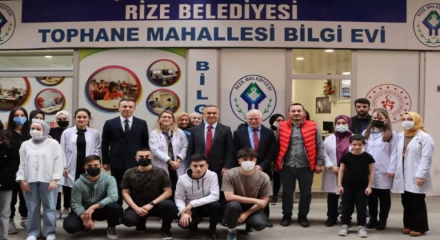 Rize Valisi Çeber’den ”Tophane Mahallesi Bilgi Evine” ziyaret