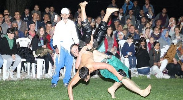 Sübeylidere Baş Pehlivanı Faruk Akkoyun Oldu