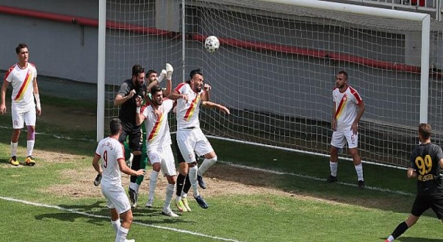 Tire Belediye Spor ile karşılaşan Aliağaspor FK, rakibini 89.dakikada Ali Şentürk’ün attığı golle 1-0 mağlup etti.