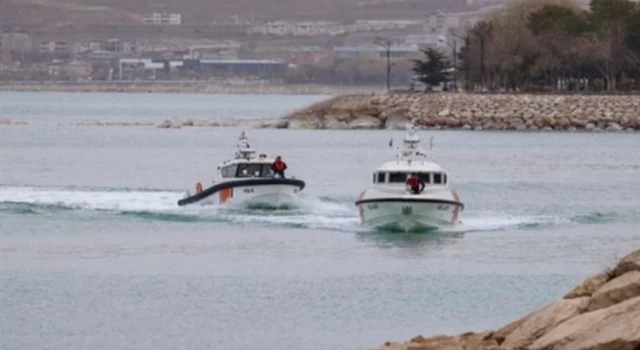 Van’da gölün kefallerini Sahil Güvenlik koruyacak