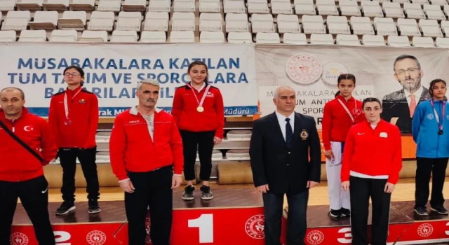 Yıldızlar Ligi’nde Rizeli 3 karateci yarı finalde