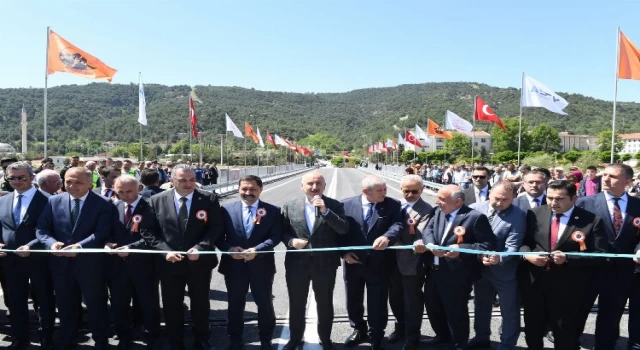 Amasya’da iki yakayı buluşturan köprü açıldı