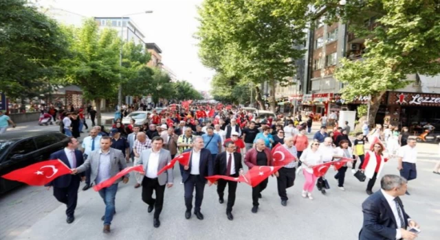 Bursa İnegöl’de 19 Mayıs ’Gençlik Yürüyüşü’ ile başladı