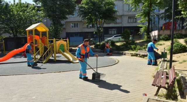 Bursa Yıldırım’ın sokaklarında bahar temizliği