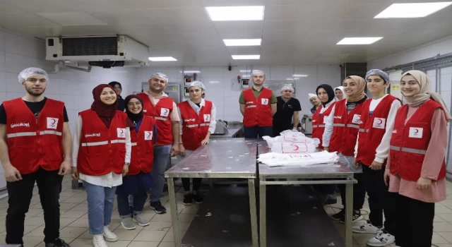 Bursa’da Türk Kızılayı 30 binin üzerinde sıcak yemek dağıttı