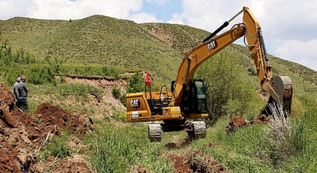 Büyükşehir’in Tarımsal Faaliyetleri Çiftçilerin Yüzünü Güldürüyor