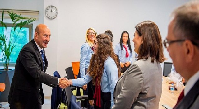 ”ESHOT’un kadın şoförleri İzmir’e değil Türkiye’ye örnek oldu”