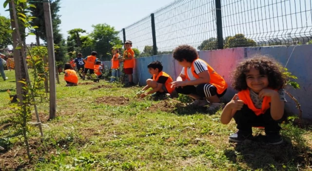 Hatay’da çocuklara doğa sevgisi aşılanıyor