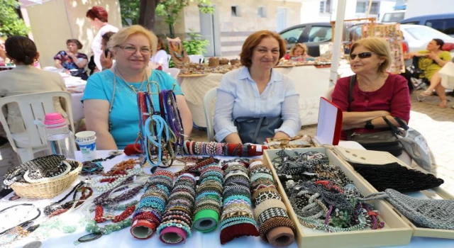 İzmir Güzelbahçe’de standlar Aysima bebek için açıldı