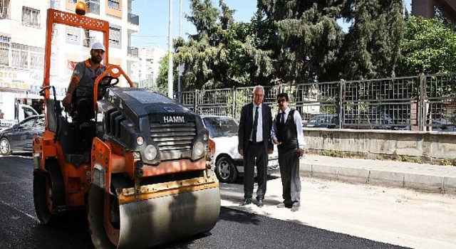 Karabağlar’da asfaltlama çalışmalar hızlandı