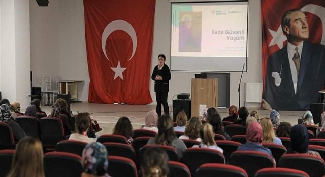 Kınık’ta Annelere ”Evde Güvenli Yaşam” Semineri Verildi