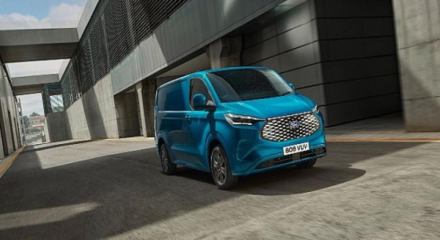 Kocaeli Fabrikalarında üretilecek yeni Ford E-Transit Custom tanıtıldı