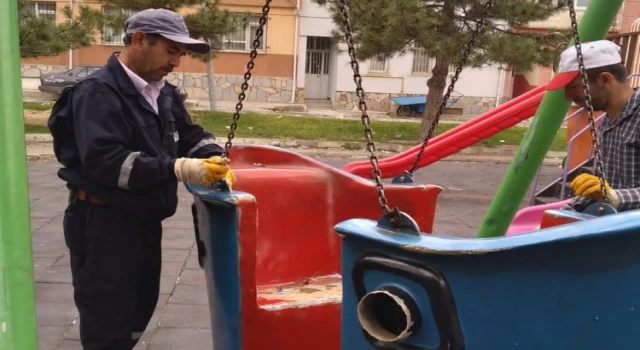 Kütahya’da park ve yeşil alanlarda bakım