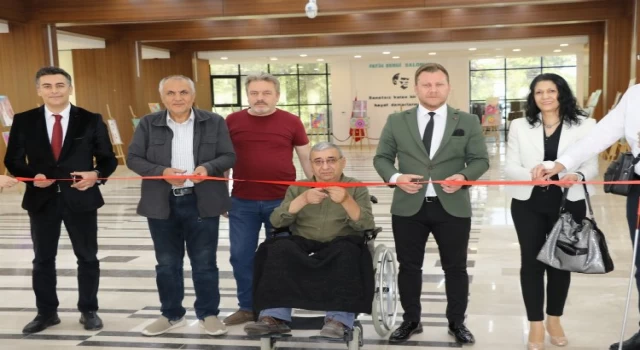 Manisa’da ‘Kalemle Kağıdın Düeti’, 3. kez açıldı