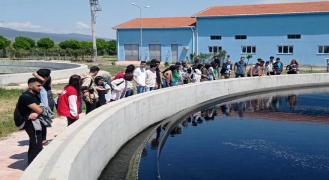 Manisa’da öğrenciler çevre dostu tesisi inceledi