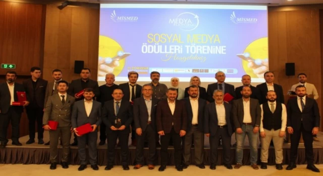 Nevşehir’de ’sosyal medya’ çalıştaylı ödül töreni