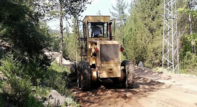 Yayla Yollarında Bakım Çalışmaları