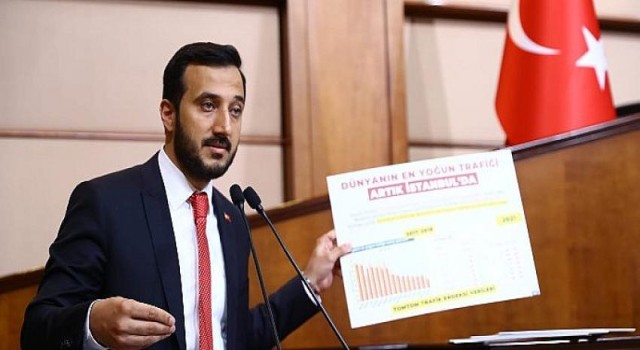 Abdullah Özdemir: İBB, metrobüsler gibi kaptansız yönetiliyor