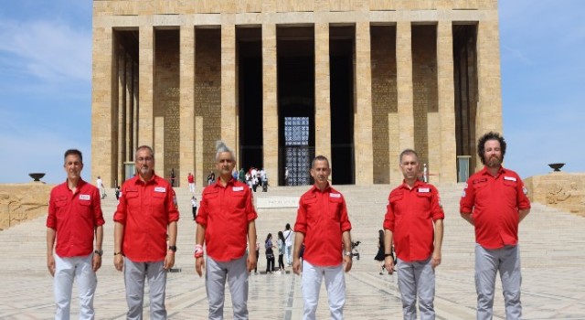 Akut’un Yeni Yönetim Kurulundan Anıtkabir Ziyareti