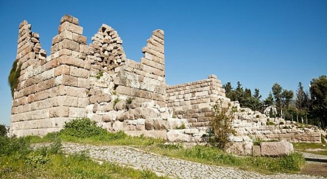 Antik Kenti Yapılaşmaya Açabilecek Karara Büyükşehir Dava Açıyor