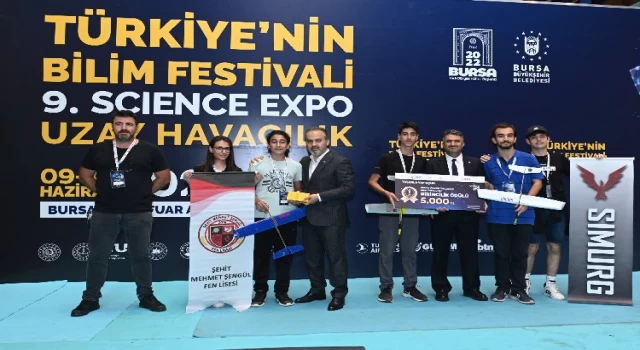 Bursa’da bilim meraklıları ödüllerine kavuştu