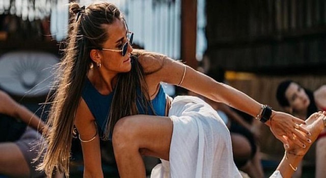 FashFed Dünya Yoga Günü’nü 21 Haziran’da Seda Deliormanlı ile Özel Bir Etkinlikle Kutluyor